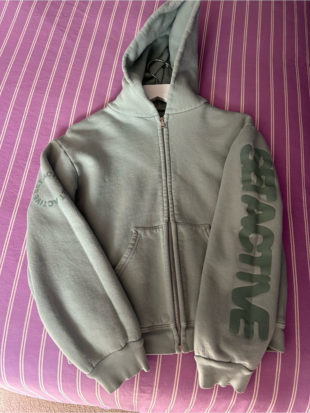 Set active zip up size medium